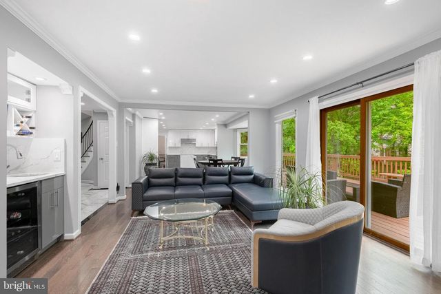820 RIDGE DR, Mclean, VA 22101