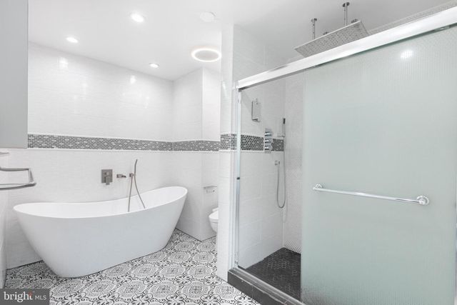820 RIDGE DR, Mclean, VA 22101