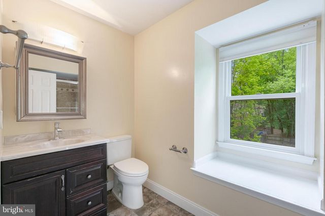 820 RIDGE DR, Mclean, VA 22101