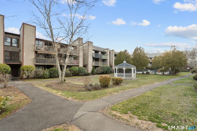 130 Coe Avenue 14, East Haven, CT 06512
