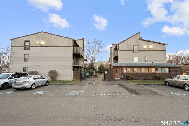 130 Coe Avenue 14, East Haven, CT 06512