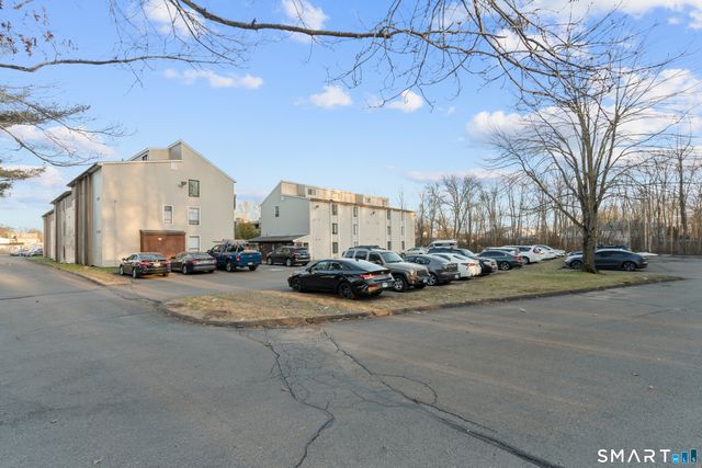 130 Coe Avenue 14, East Haven, CT 06512