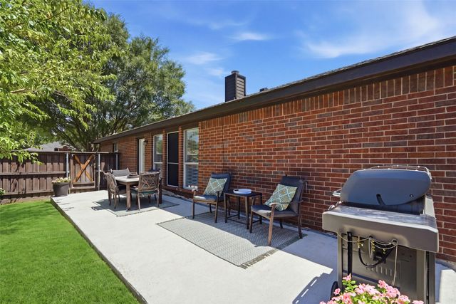 1152 Lake Bluff Drive, Little Elm, TX 75068