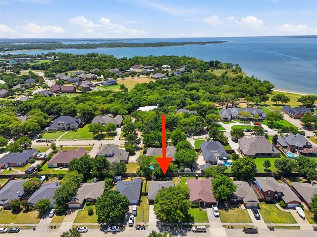 1152 Lake Bluff Drive, Little Elm, TX 75068