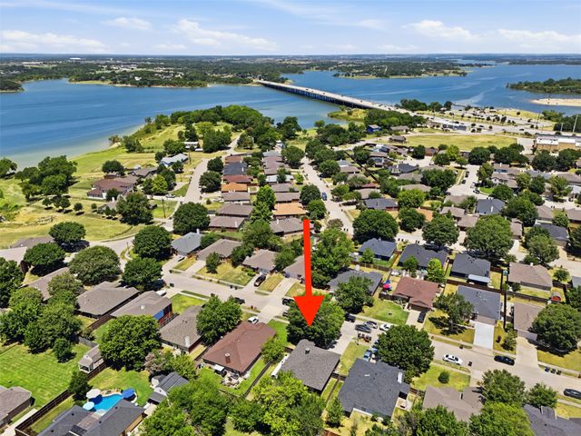 1152 Lake Bluff Drive, Little Elm, TX 75068