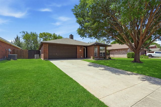 1152 Lake Bluff Drive, Little Elm, TX 75068