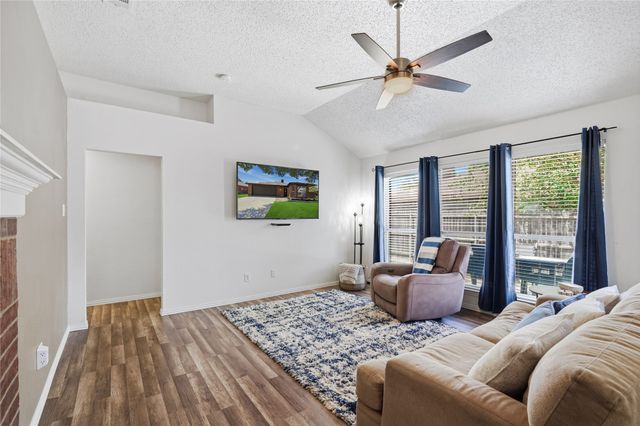 1152 Lake Bluff Drive, Little Elm, TX 75068