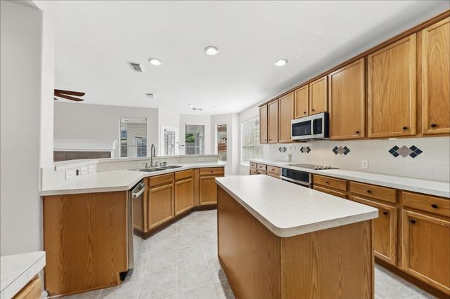 2523 Silent Shore Court, Richmond, TX 77406