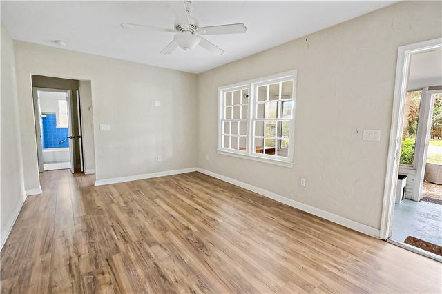 2546 Vero Beach Avenue, Vero Beach, FL 32960