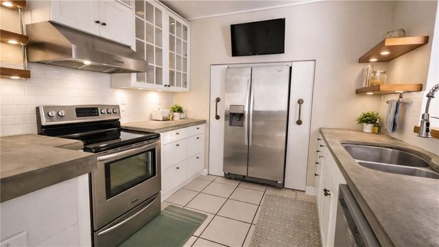 2546 Vero Beach Avenue, Vero Beach, FL 32960