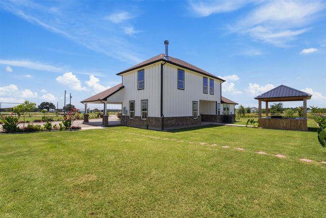 233 Private Road 7786, Wills Point, TX 75169