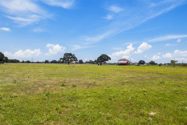 233 Private Road 7786, Wills Point, TX 75169