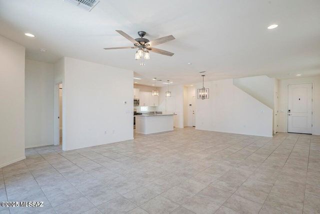 11267 S Weismann Drive, Vail, AZ 85641