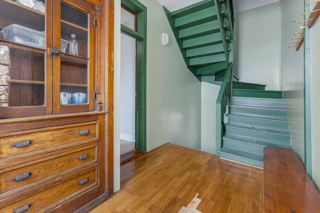 3809 N Kenmore Avenue, Chicago, IL 60613