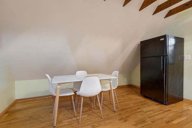 3809 N Kenmore Avenue, Chicago, IL 60613