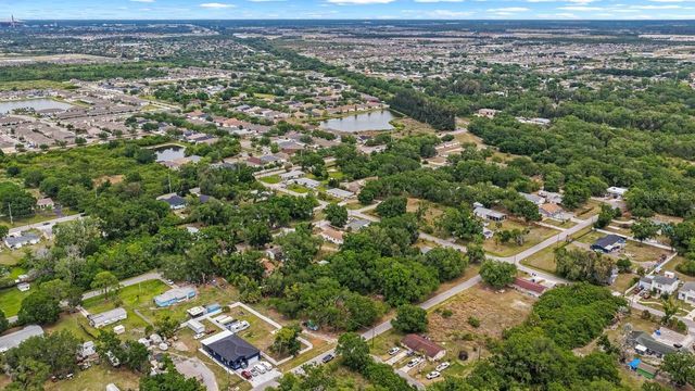 704 1ST AVENUE NE, Ruskin, FL 33570
