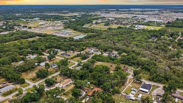 704 1ST AVENUE NE, Ruskin, FL 33570