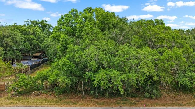 704 1ST AVENUE NE, Ruskin, FL 33570