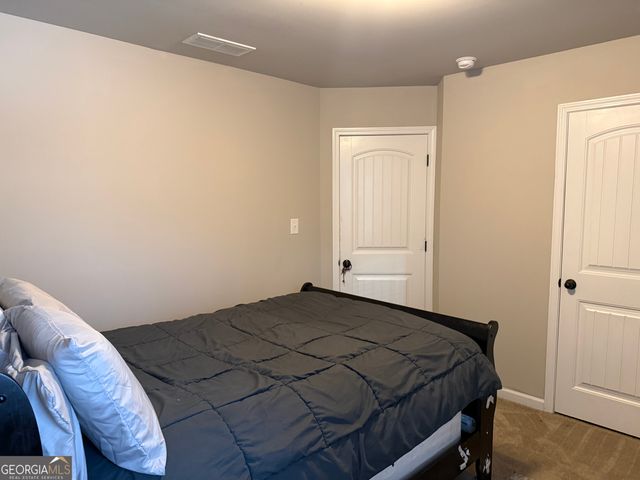 301 Hickory Hills Drive, Newnan, GA 30263