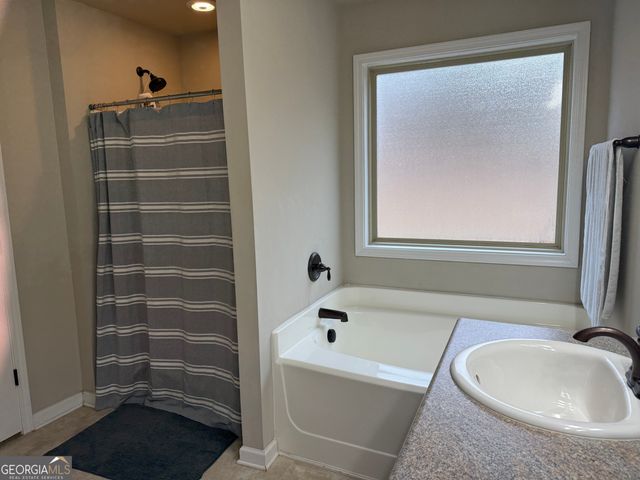 301 Hickory Hills Drive, Newnan, GA 30263