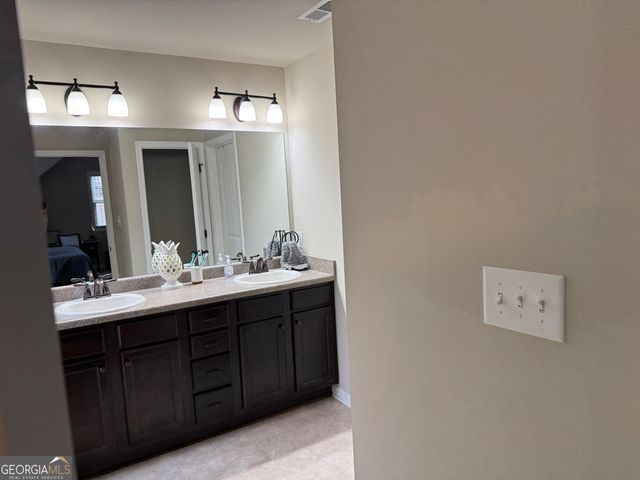 301 Hickory Hills Drive, Newnan, GA 30263