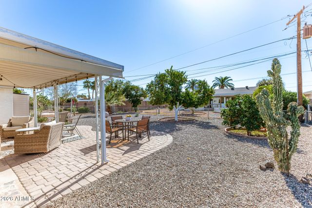 10637 W AUGUSTA Drive, Sun City, AZ 85351