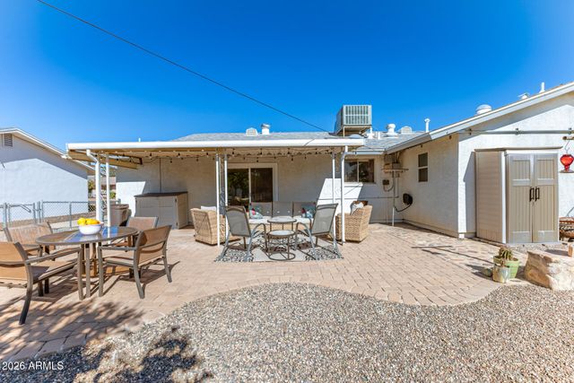 10637 W AUGUSTA Drive, Sun City, AZ 85351