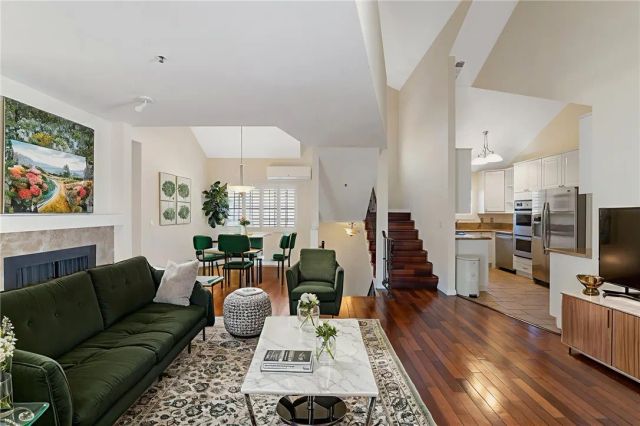 221 Violet, Monrovia, CA 91016