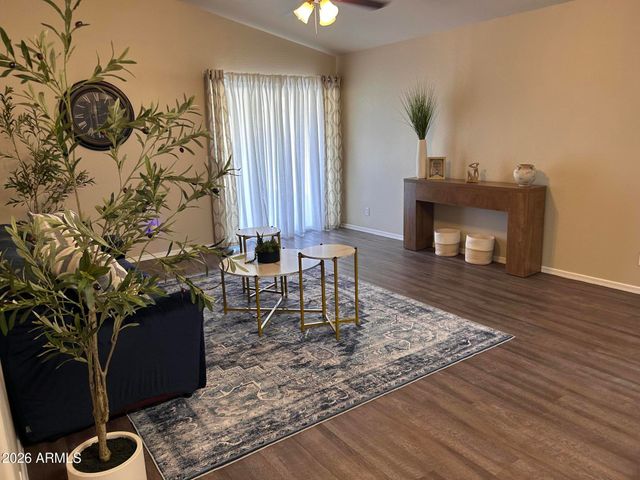 8852 E DARTMOUTH Street, Mesa, AZ 85207