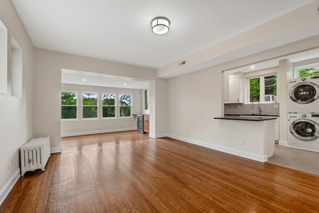 610 Michigan Avenue 3, Evanston, IL 60202