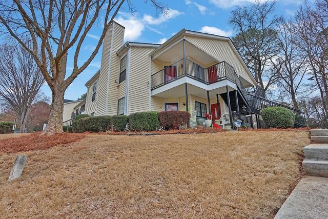 549 Windchase Lane, Stone Mountain, GA 30083