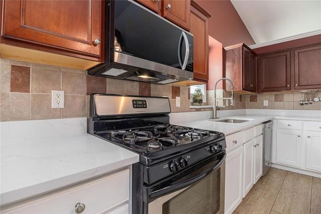 213 Overlook Court, Dallas, GA 30157