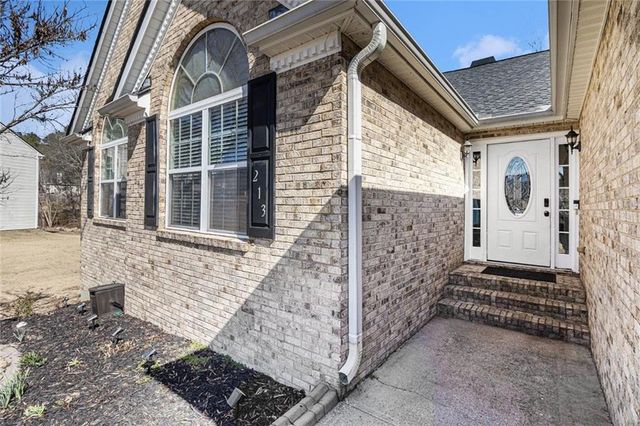 213 Overlook Court, Dallas, GA 30157