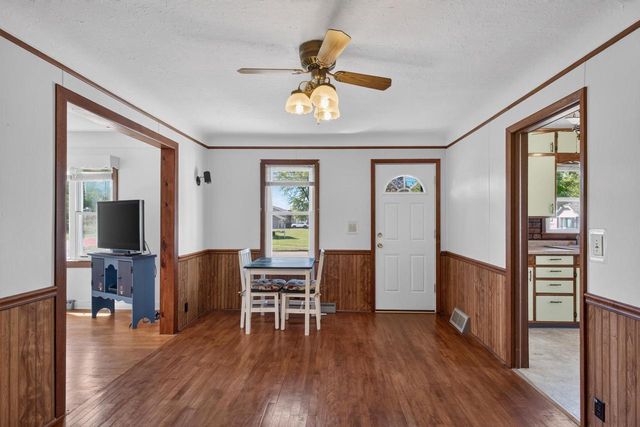 908 W 5TH STREET, Nekoosa, WI 54457