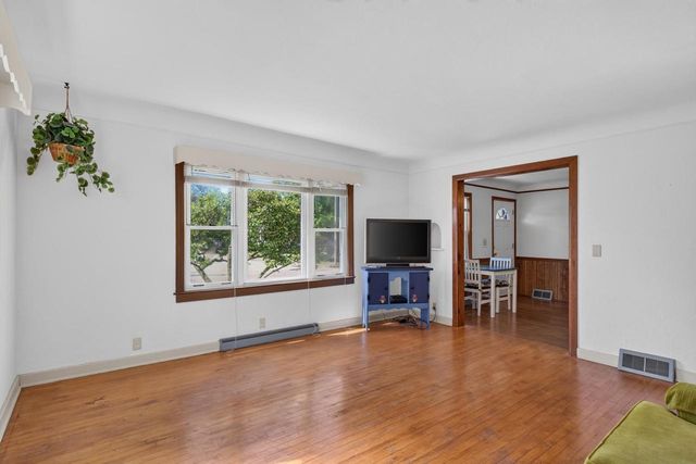 908 W 5TH STREET, Nekoosa, WI 54457