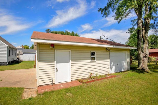 908 W 5TH STREET, Nekoosa, WI 54457