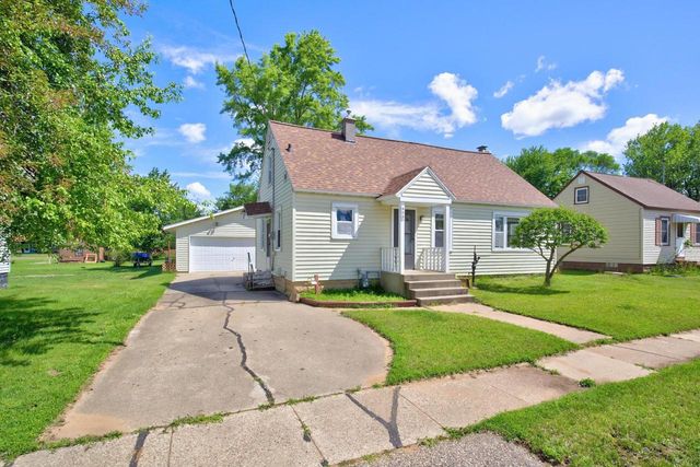 908 W 5TH STREET, Nekoosa, WI 54457