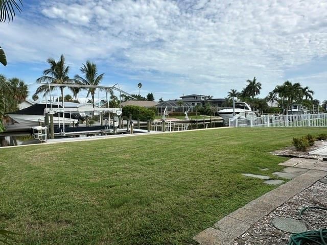 524 68TH STREET, Holmes Beach, FL 34217