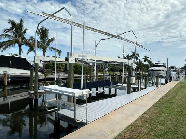 524 68TH STREET, Holmes Beach, FL 34217
