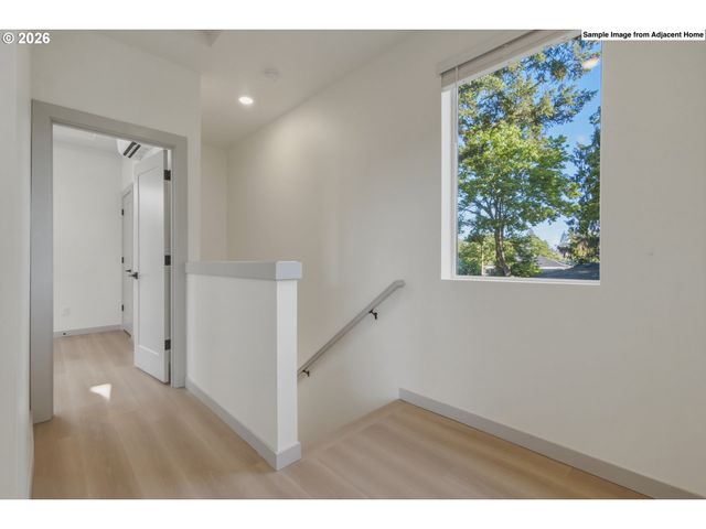 7051 Se 60th Ave, Portland, OR 97206