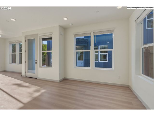 7051 Se 60th Ave, Portland, OR 97206