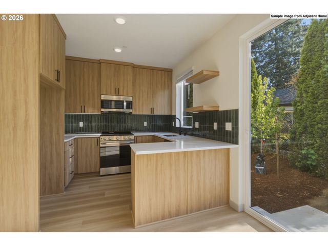 7051 Se 60th Ave, Portland, OR 97206