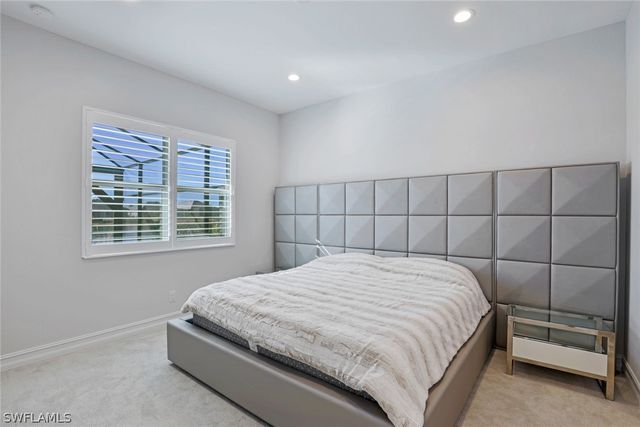 14327 Laguna Springs LN, Naples, FL 34114
