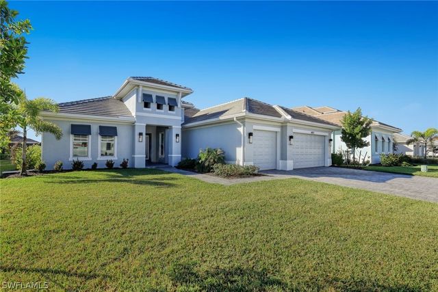 14327 Laguna Springs LN, Naples, FL 34114