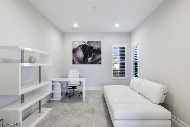 14327 Laguna Springs LN, Naples, FL 34114
