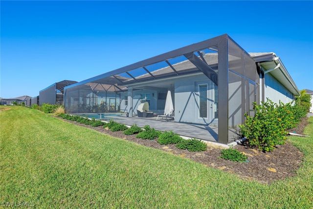 14327 Laguna Springs LN, Naples, FL 34114