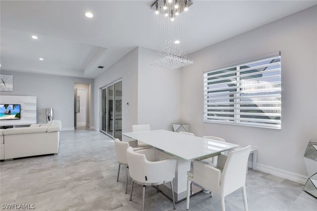 14327 Laguna Springs LN, Naples, FL 34114