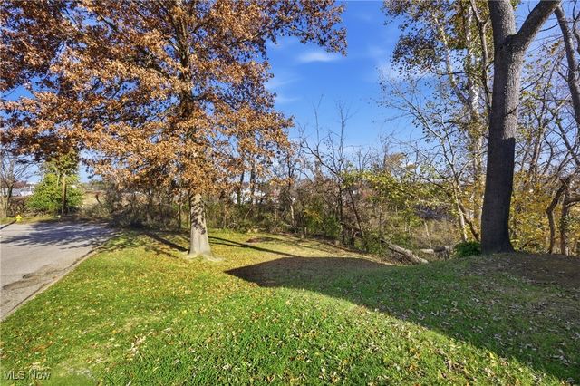 512 Maple Street A, Parkersburg, WV 26101