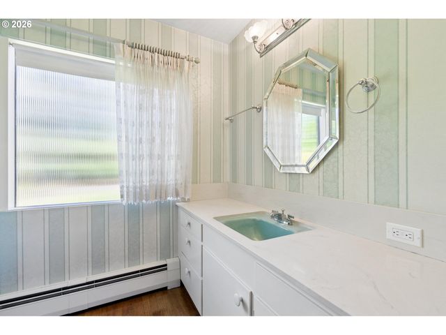 6550 N TYLER Ave, Portland, OR 97203