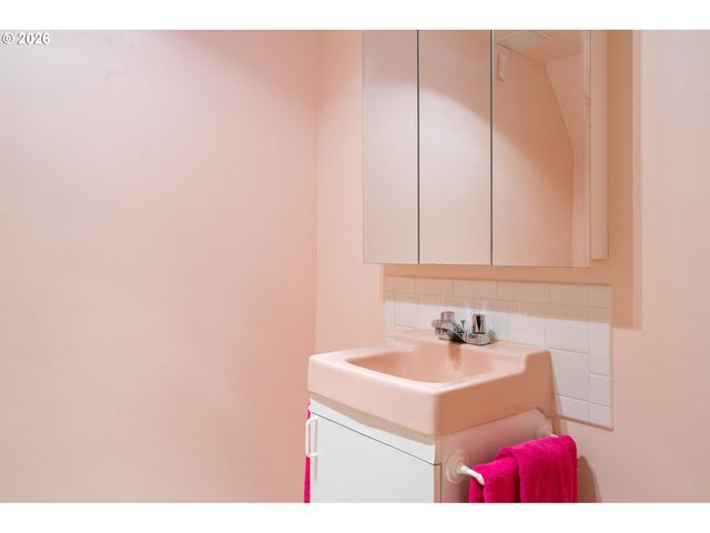 6550 N TYLER Ave, Portland, OR 97203